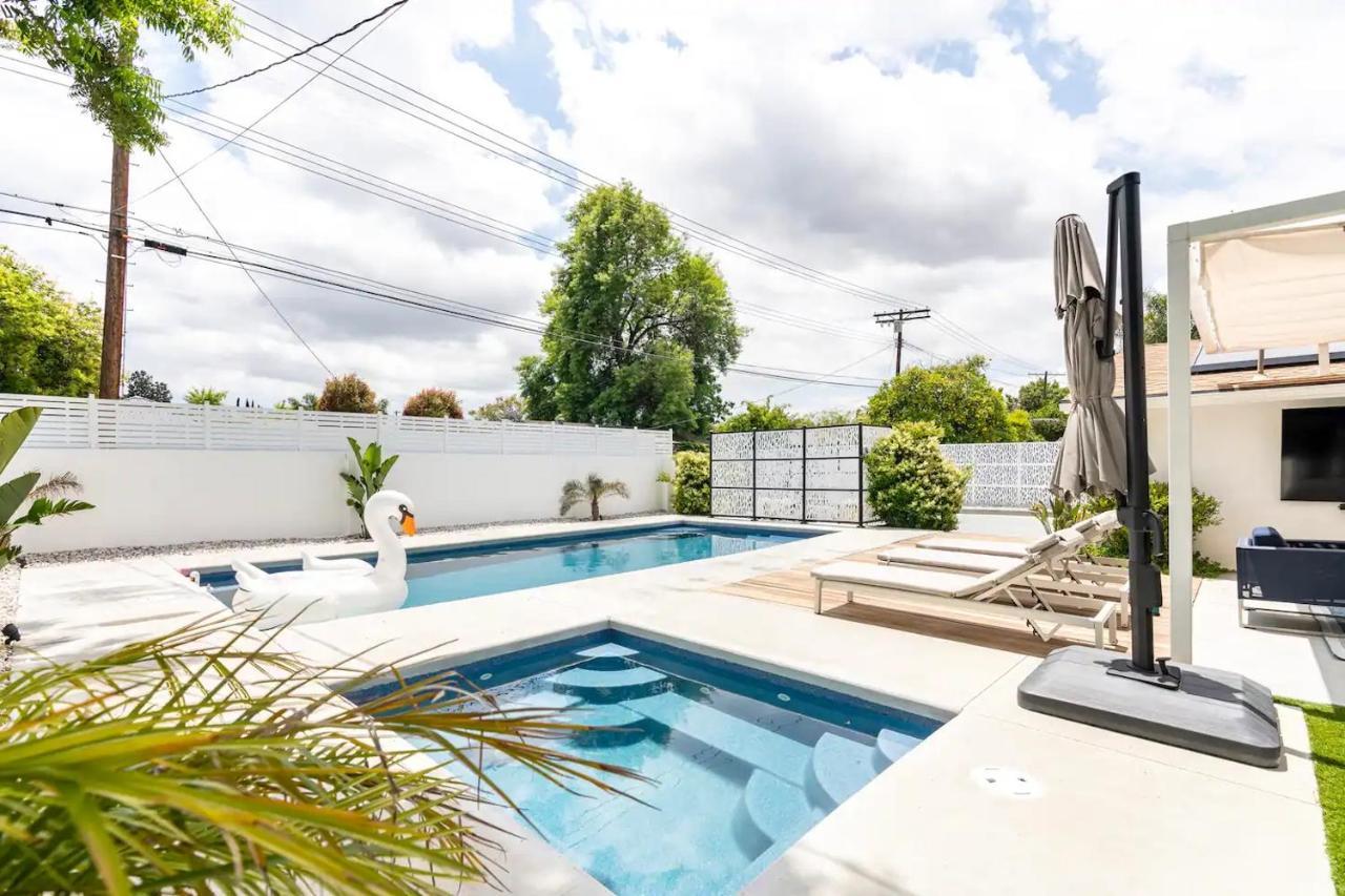 New Luxury Entertaining House With Pool Spa Sauna Tesla Charger Pets ロサンゼルス エクステリア 写真
