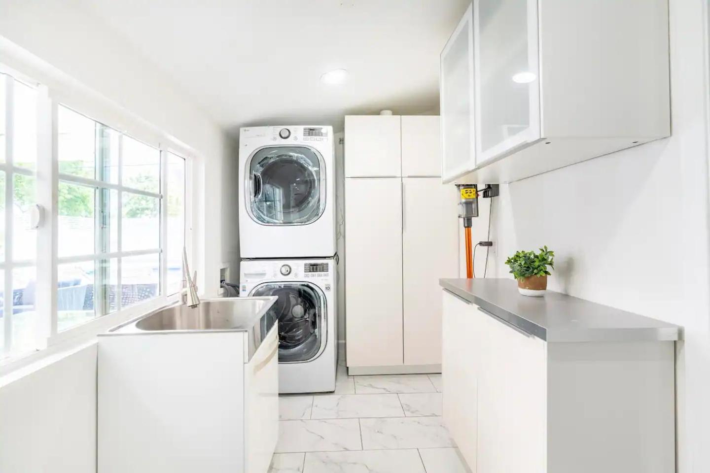 New Luxury Entertaining House With Pool Spa Sauna Tesla Charger Pets ロサンゼルス エクステリア 写真